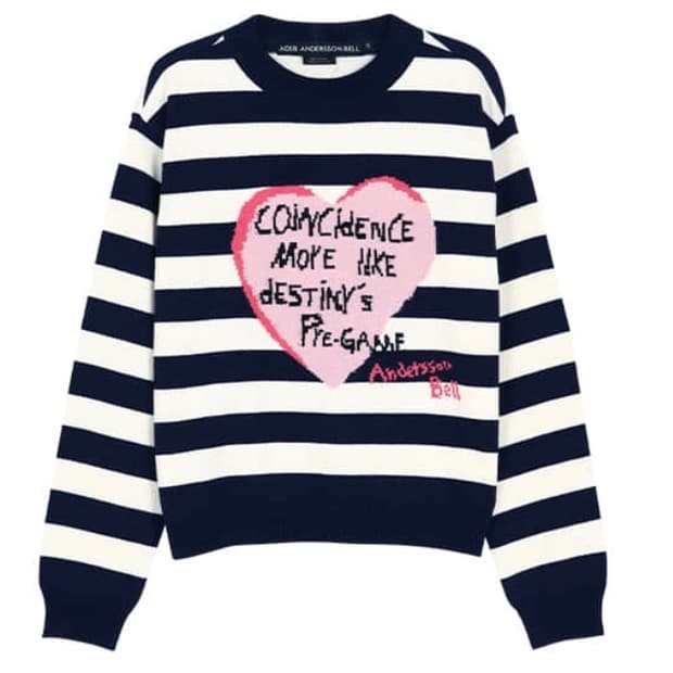 엔더슨벨 하트 메시지 크루넥 스웨터