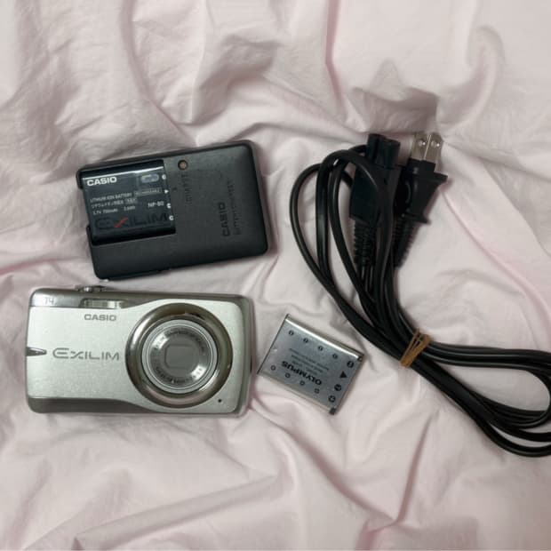 카시오 엑슬림 EX- Z550 (casio exilim z550)