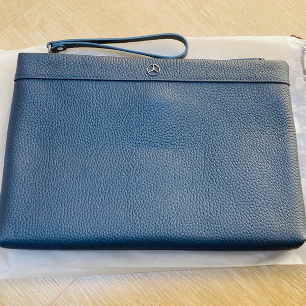 벤츠 가죽 클러치 백