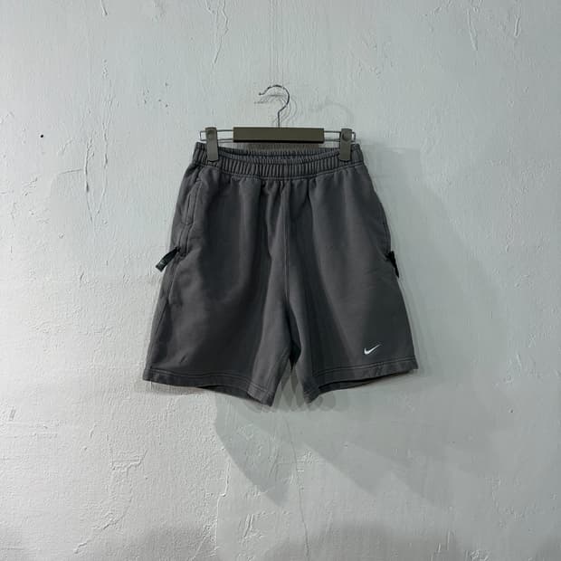 나이키 솔로스우시 프렌치테리 반바지 S-M