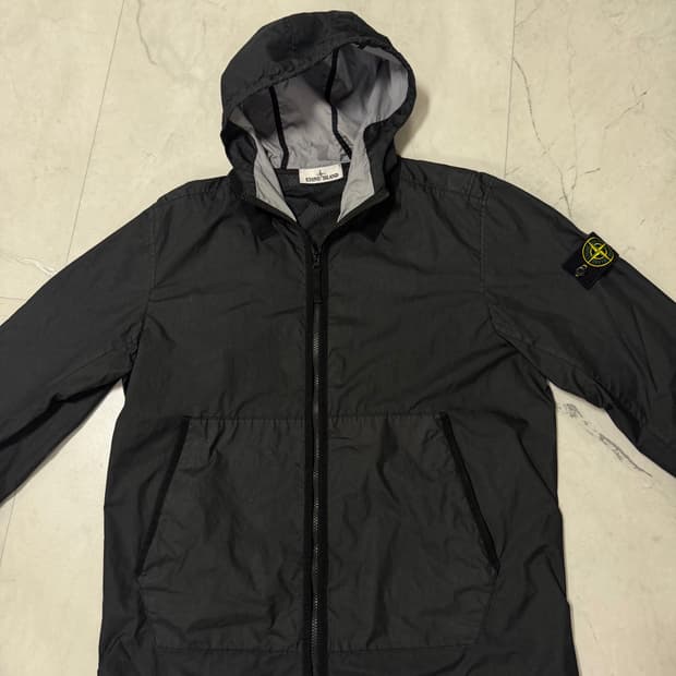 스톤아일랜드 멤브라나 바람막이 XL