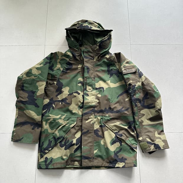 미군 정품 ECWCS 1세대 고어텍스 파카 M-R 