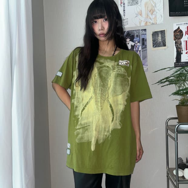 디젤 올리브 반팔 티셔츠