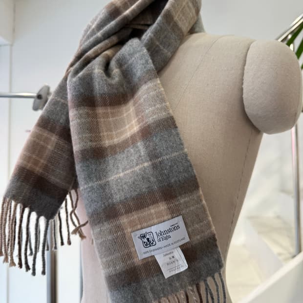 존스톤스 오브 엘긴 캐시미어 머플러