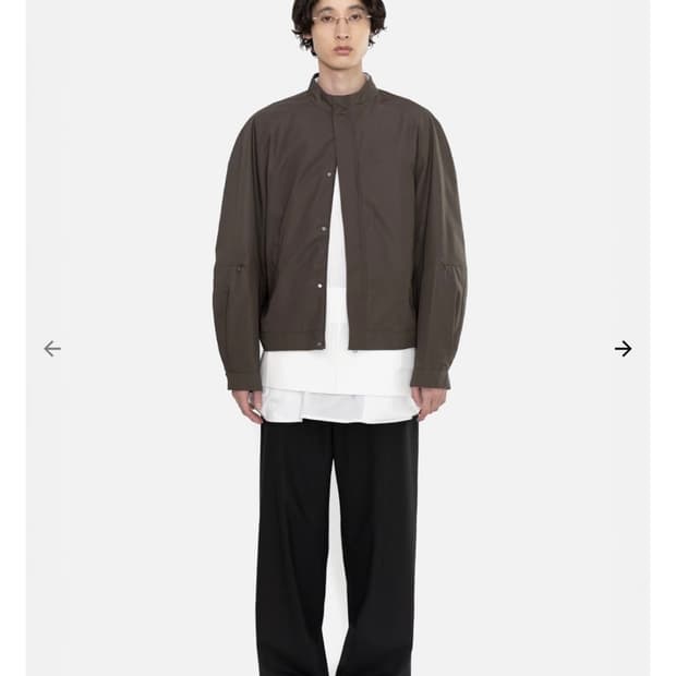 [L] 아모멘토 래글런 코튼 집 점퍼 브라운 - 26SS