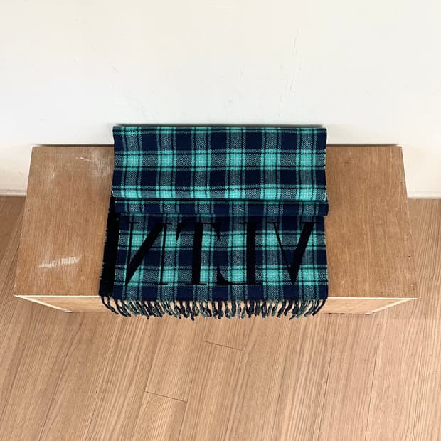 발렌티노 틸 자카드 울 스카프