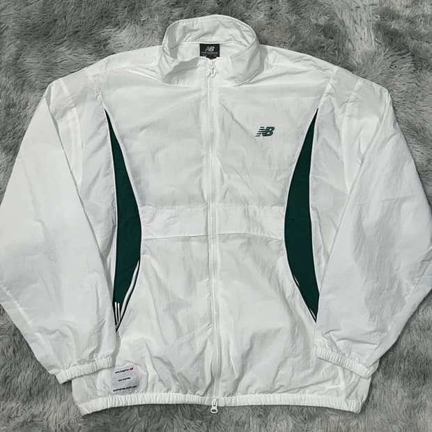 뉴발란스 우븐 화이트 트랙자켓 XXL