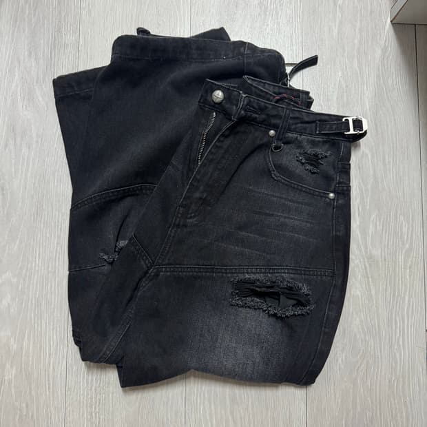 배드블러드 0309 폴아웃 컨벡스 데님 팬츠-블랙