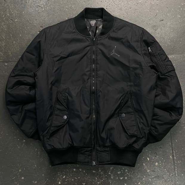 100 조던 리버시블 MA-1 항공점퍼