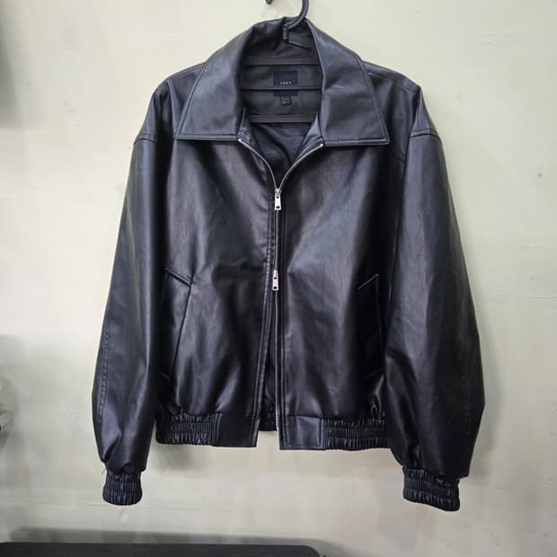 [M] THEY 인시전 비건레더 카라 자켓 (블랙)