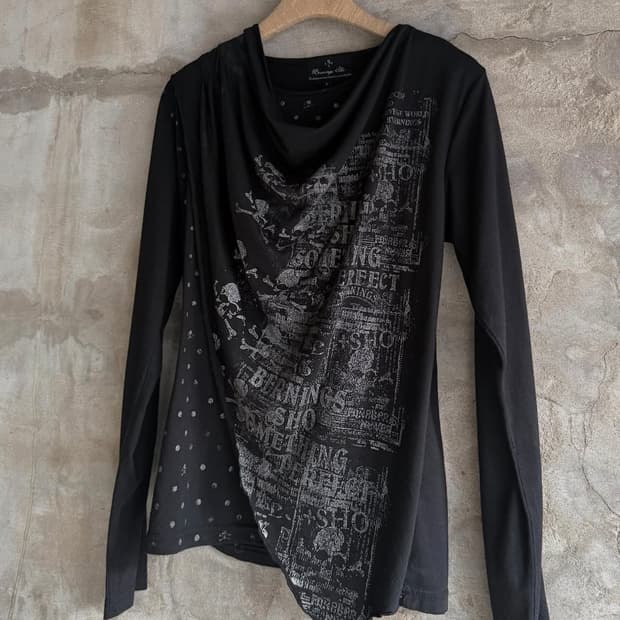 Bernings Sho Drape Detail Sleeve