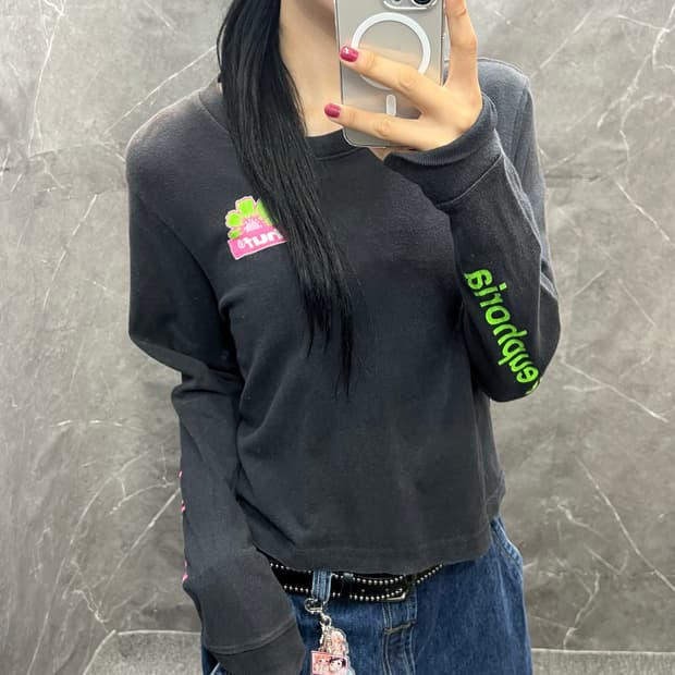 Huf 크롭 롱슬리브 s185
