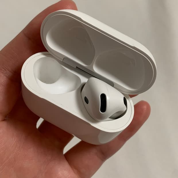 에어팟4 노캔 본체 + 오른쪽