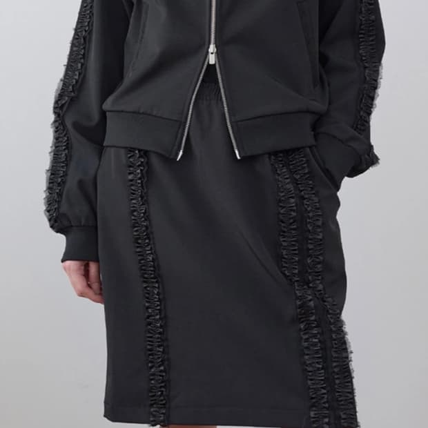 마조네 프릴스커트