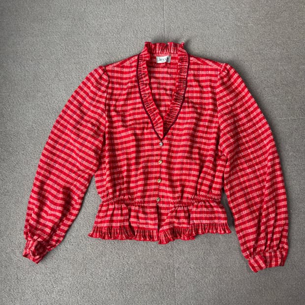 빈티지 레드 체크 프릴 블라우스