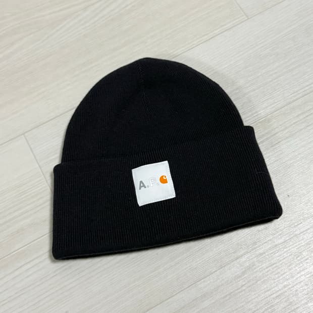 아페쎄 X 칼하트 비니 네이비