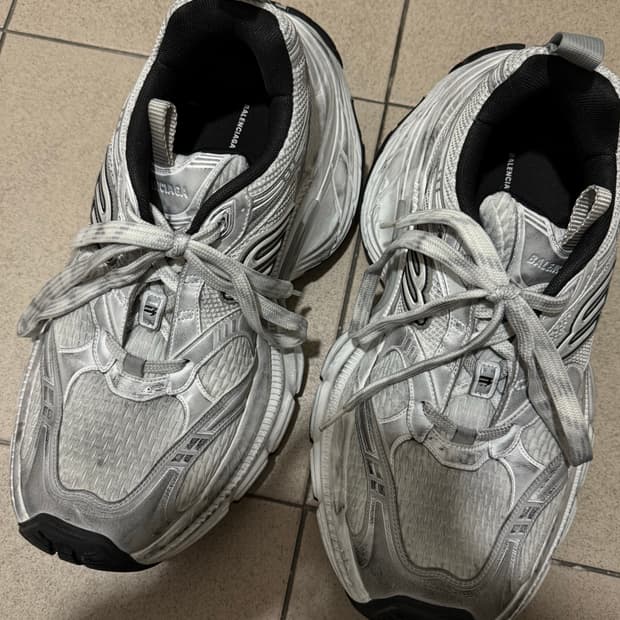 발렌시아가 10XL 42E