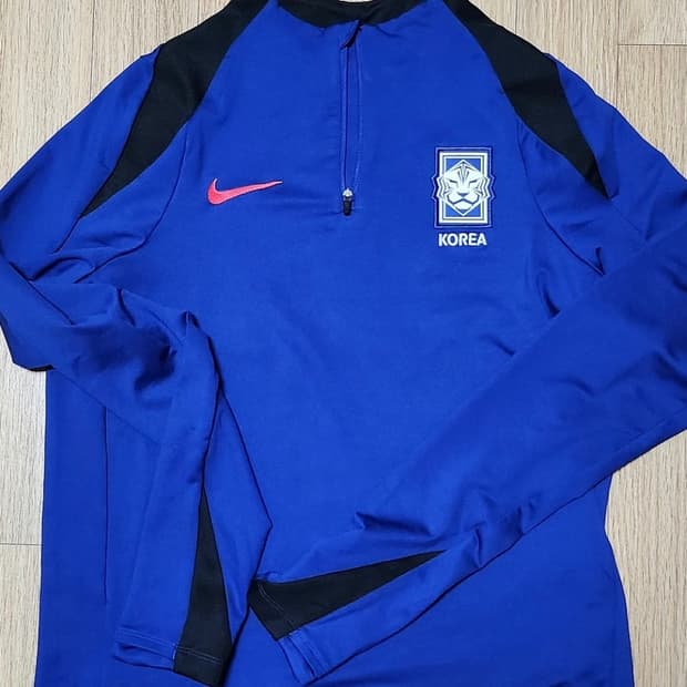 나이키 국대 드릴탑