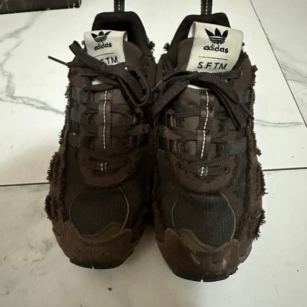 아디다스 송포더뮤트 쉐도우터프 270