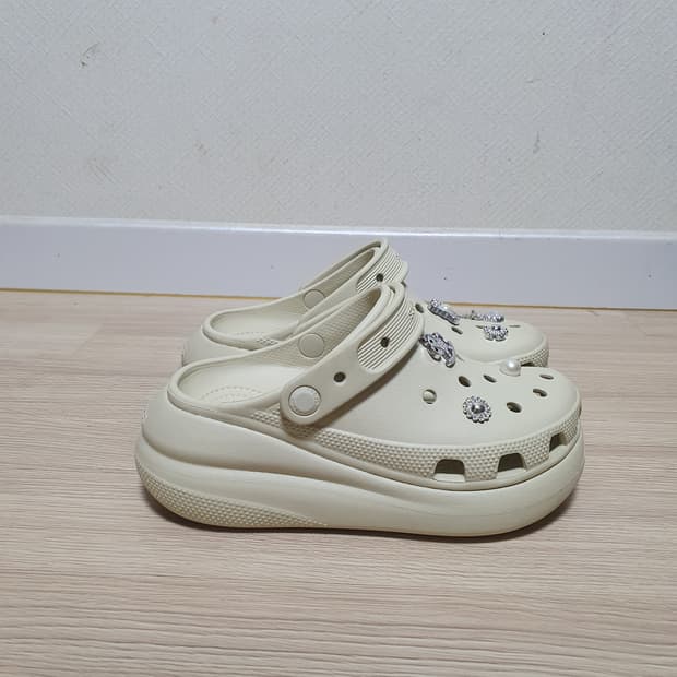 크록스 플랫폼 클로그 아이보리 230