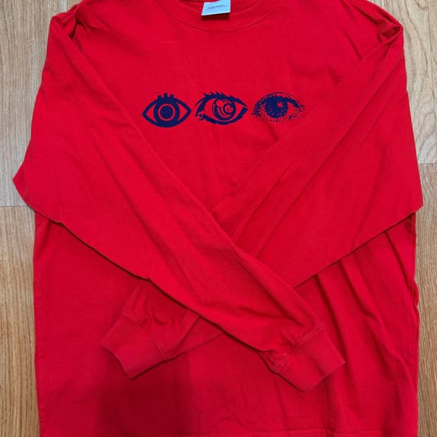노메뉴얼 EYES LONG SLEEVE TEE - RED