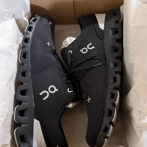 온러닝 클라우드 X 3 블랙 295 판매