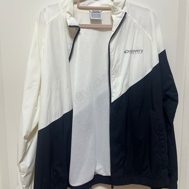 디스커버리 이노블럭 바람막이
