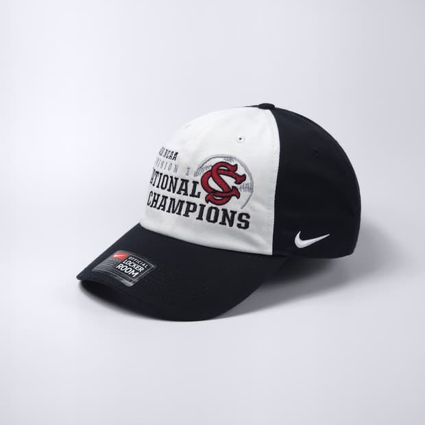 나이키 2010 NCAA 디비전 I 사우스캐롤라이나 우승 기념 볼캡 모자