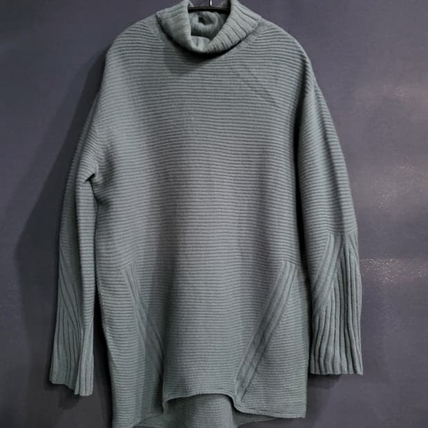 한섬 시스템 터틀넥 니트