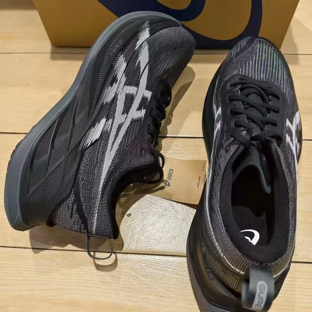 아식스 슈퍼블라스트 2 블랙 화이트 265mm