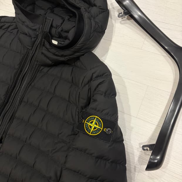 스톤아일랜드 경량패딩 L(105사이즈)