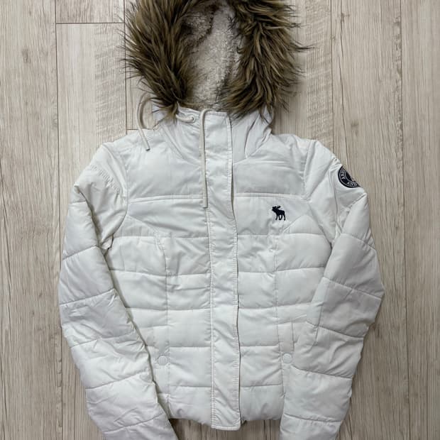 아베크롬비 딱붙핏 패딩 xs