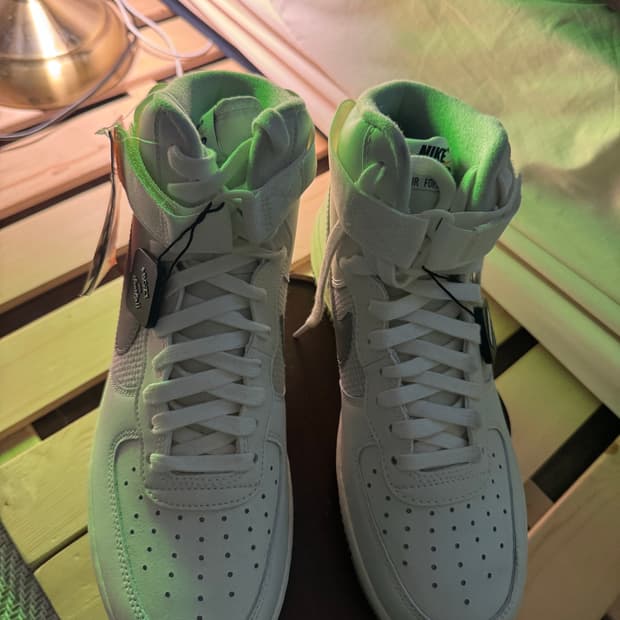 나이키 에어포스 1 하이 '07 LV8 빈티지 세일