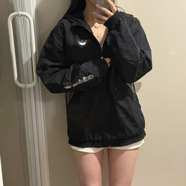 아디다스 바람막이