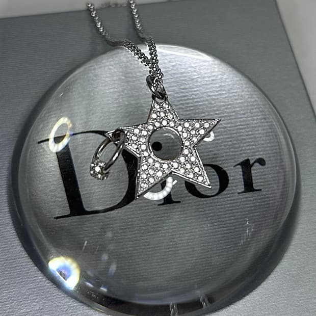 디올 스타피어싱 목걸이