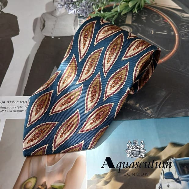 아쿠아스큐텀 페이즐리 리프 패턴 넥타이 9.4cm B등급 A18863