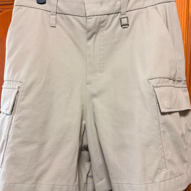 [46] 우영미 베이지색 면 카고 반바지
