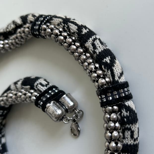 노르딕 니트 목걸이