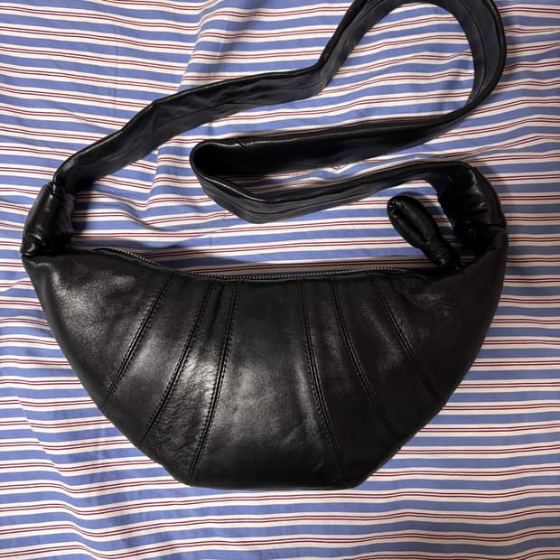 르메르 크루아상 스몰 블랙 양가죽