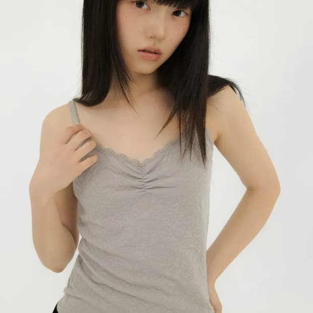 미레코 flower embossed sleeveless grey