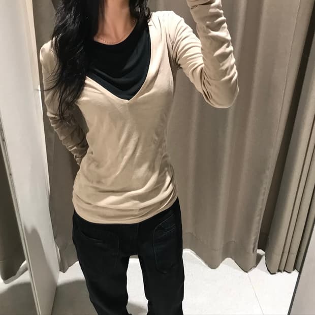 Zara 브이넥 티셔츠