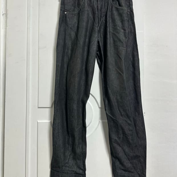 리바이스 엔지니어드 데님 팬츠