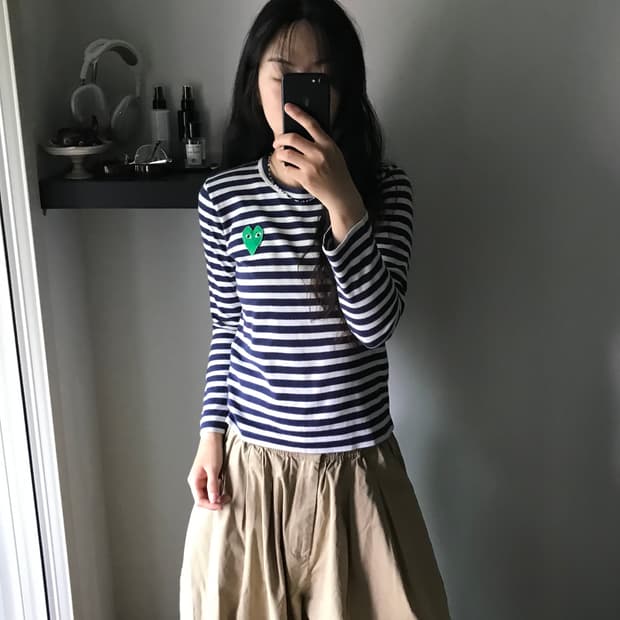 꼼데가르송 그린 와펜 스트라이프 긴팔 슬리브티
