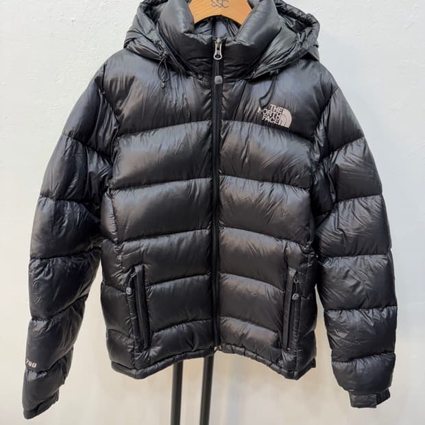 정품) 노스페이스 블랙 700 눕시 패딩 90