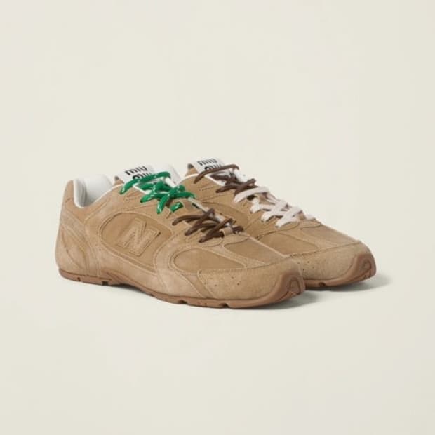 미우미우 에크루 뉴발란스 39사이즈