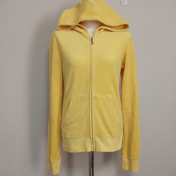 쥬시꾸뛰르 옐로우 벨벳 후드 집업 y2k