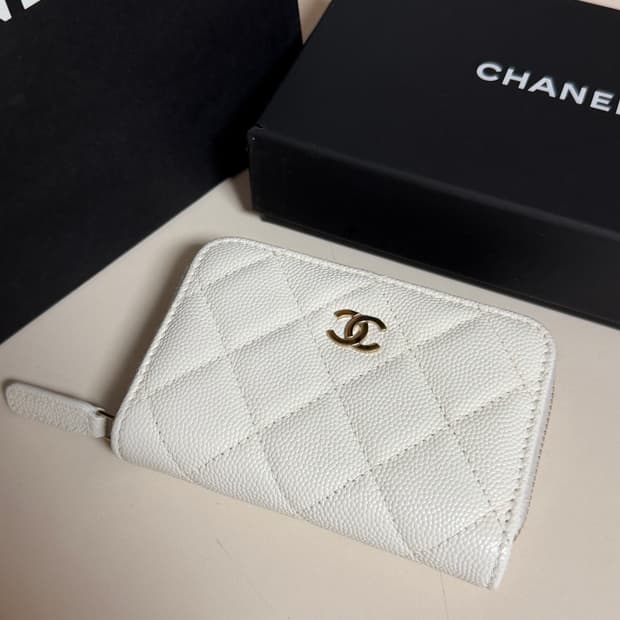 샤넬(Chanel) 캐비어 지퍼돌이 카드 지갑 화이트 + 샴페인골드