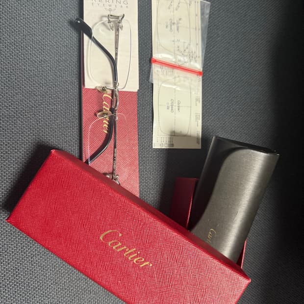 까르띠에 말발굽 무테 안경 (CT0344O)