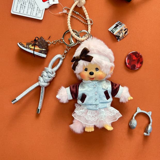 (7)정품몬치치🩶은은하게  반짝 파스텔커스텀키링