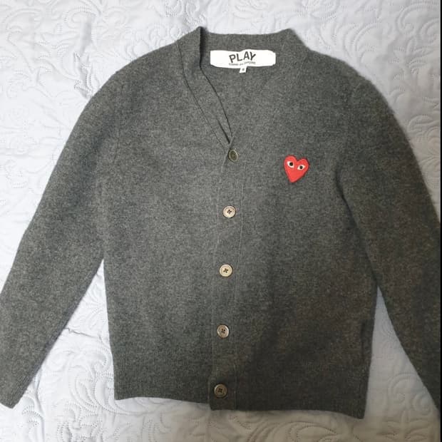 꼼데가르송 플레이 레드하트 브이넥 가디건 S